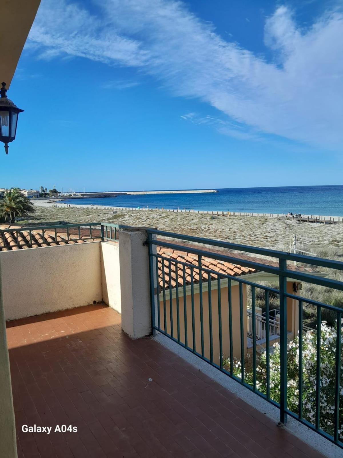 La Casetta Sulla Spiaggia Ла-Калетта Екстер'єр фото